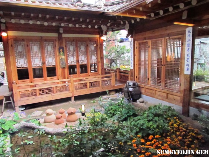 Traditional Teahouses in Bukchon and Insadong, Seoul | SumGyeoJin Gem